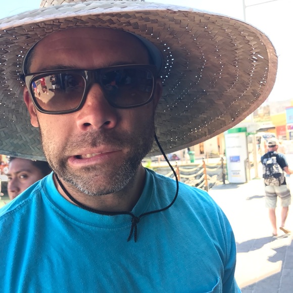 Meet your Posher, Lindsay - Picture 6 of 6